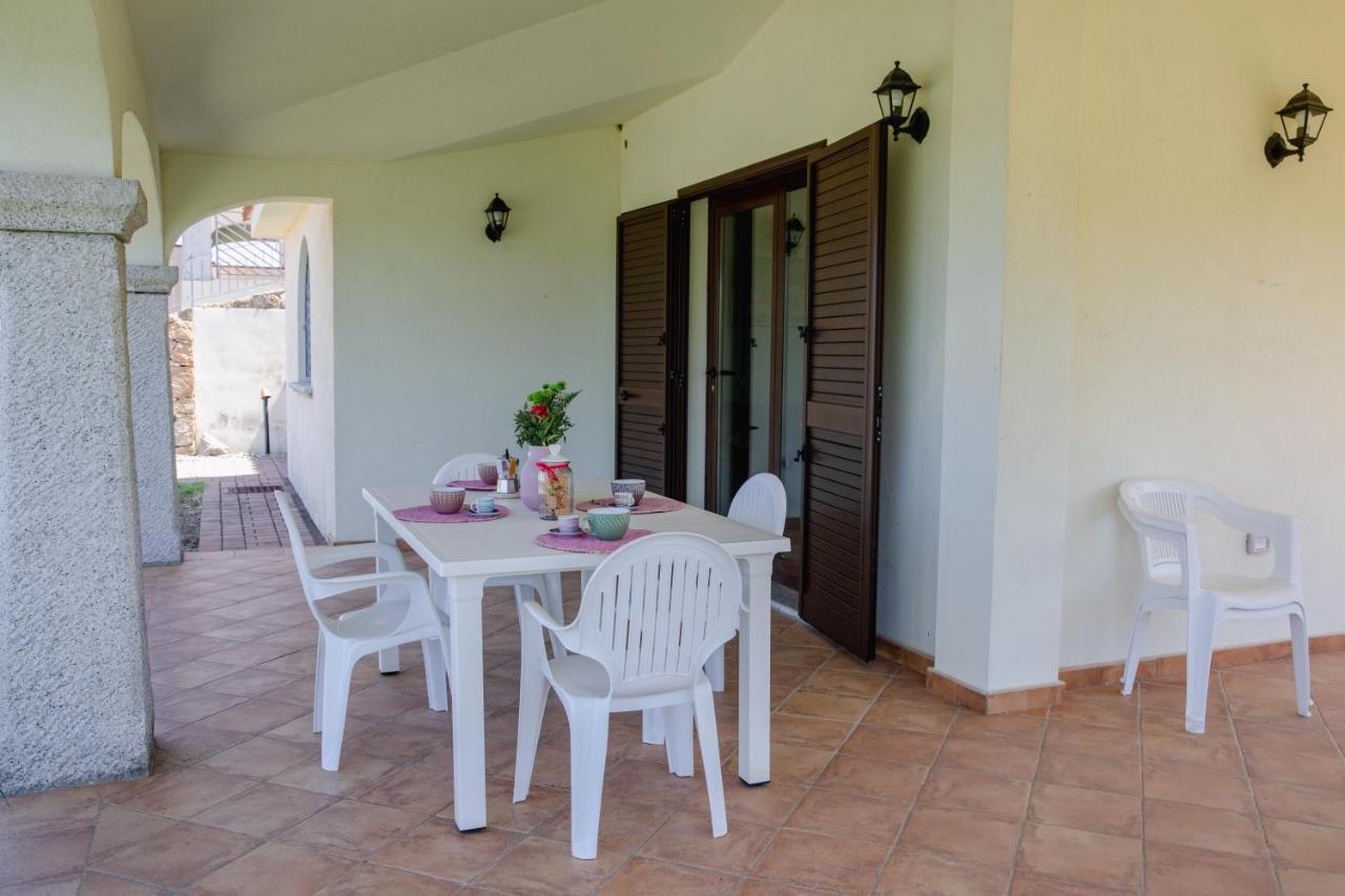 Residenze Pedrame Villa Budoni Buitenkant foto