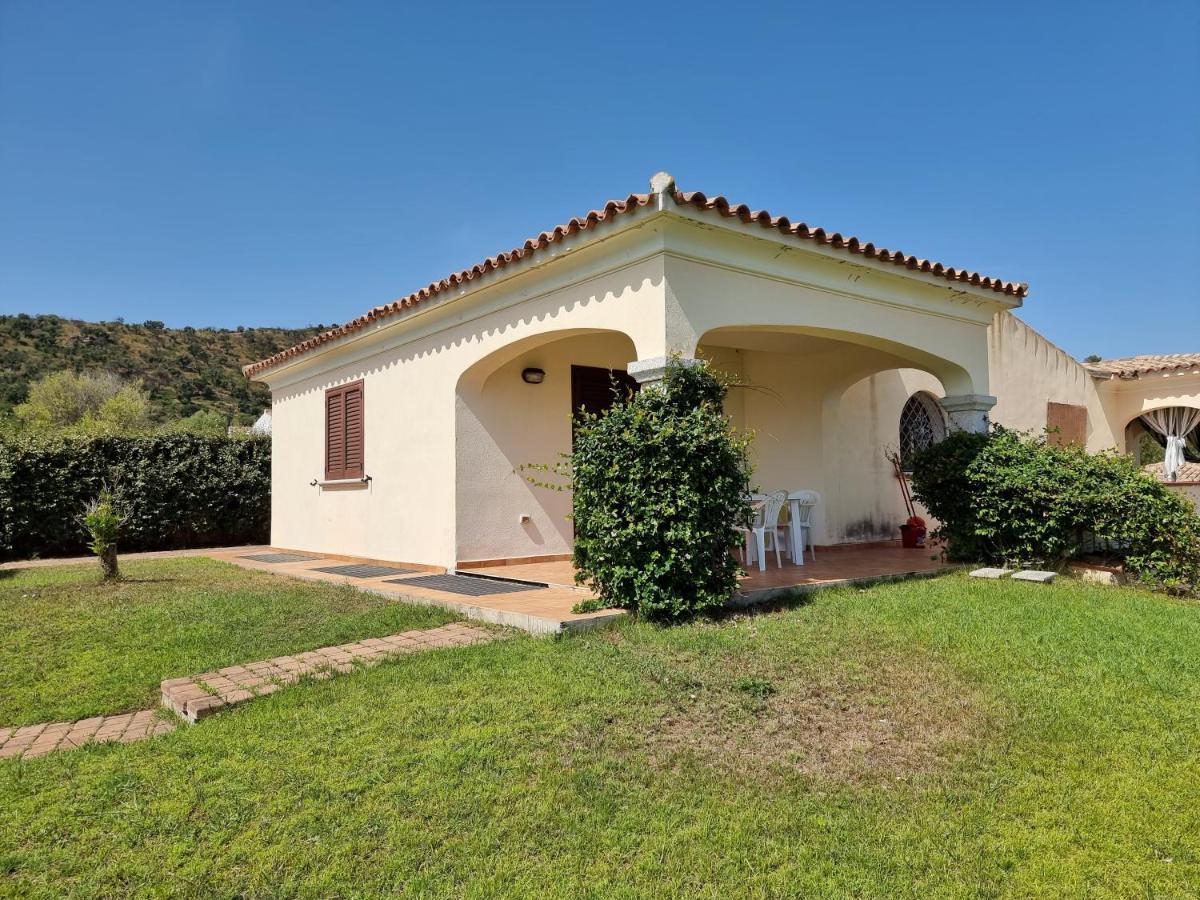 Residenze Pedrame Villa Budoni Buitenkant foto